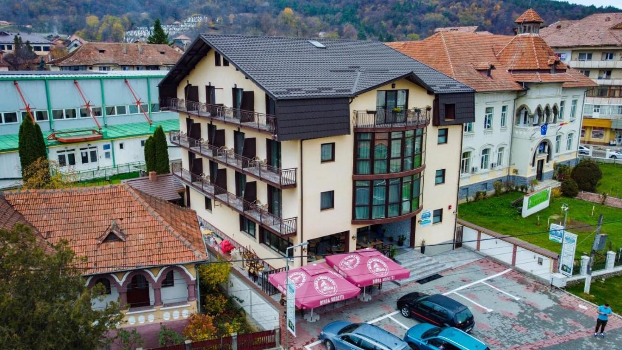 Pensiunea El Ryo Calimanesti Exterior photo